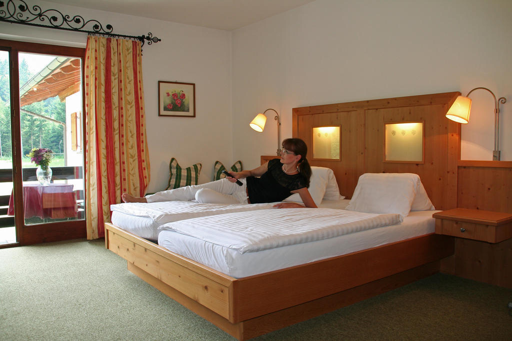 Hotel Garni Pension Zur Wacht Strobl Exterior foto