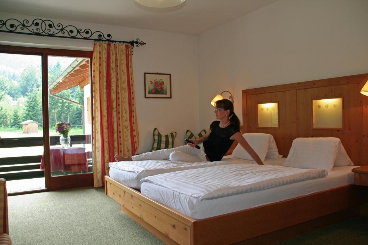Hotel Garni Pension Zur Wacht Strobl Habitación foto
